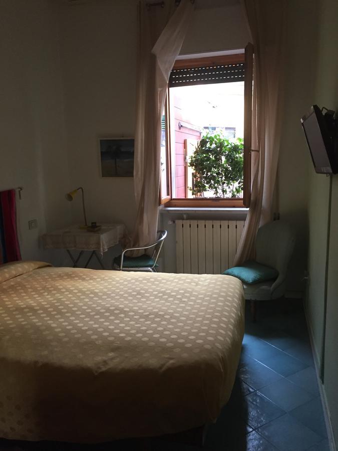 Casa Fornaciari Bed & Breakfast Viareggio Exterior foto