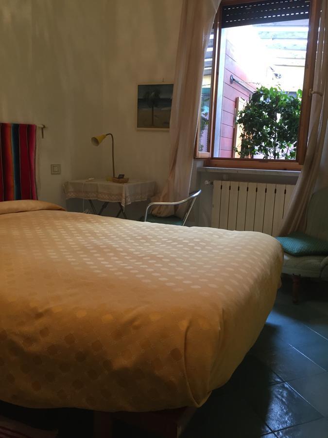 Casa Fornaciari Bed & Breakfast Viareggio Exterior foto